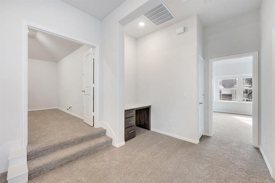 Spacious, unfurnished interior of a new home in Liberty, Melissa (Image 20).