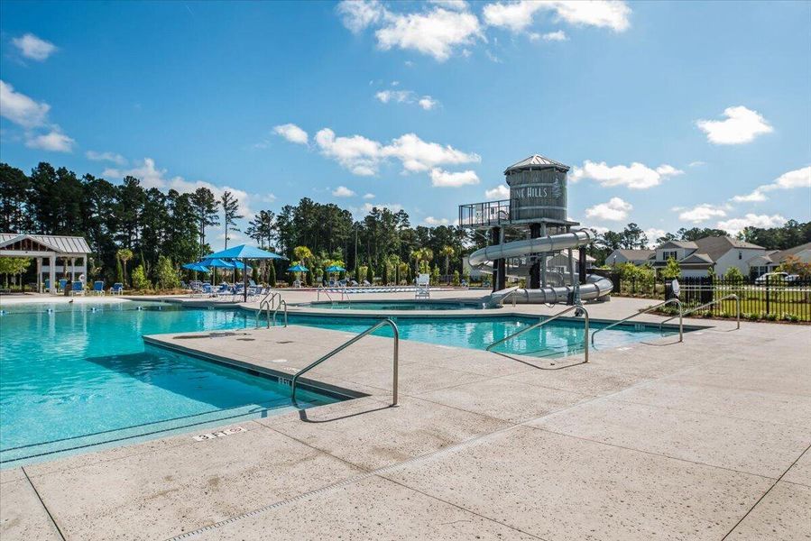 Community amenities in , Summerville (Image 29).