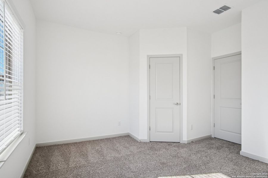 Spacious, unfurnished interior of a new home in , San Antonio (Image 43). Spacious, unfurnished interior of a new home in , San Antonio (Image 43).