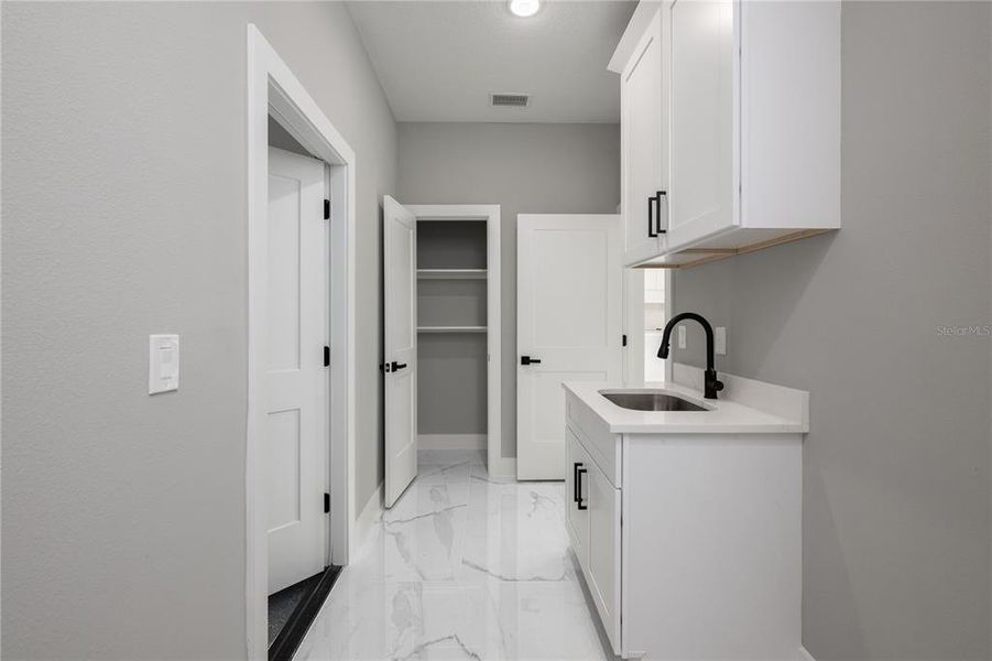 Furnished interior view inside a new home in , Eustis (Image 8).