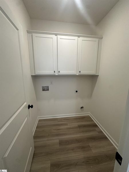 Spacious, unfurnished interior of a new home in Shiloh Trail, Wellford (Image 23).