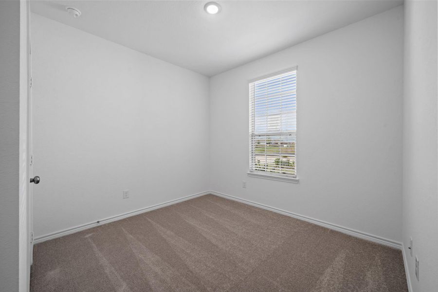 Spacious, unfurnished interior of a new home in River Ranch, Dayton (Image 11).