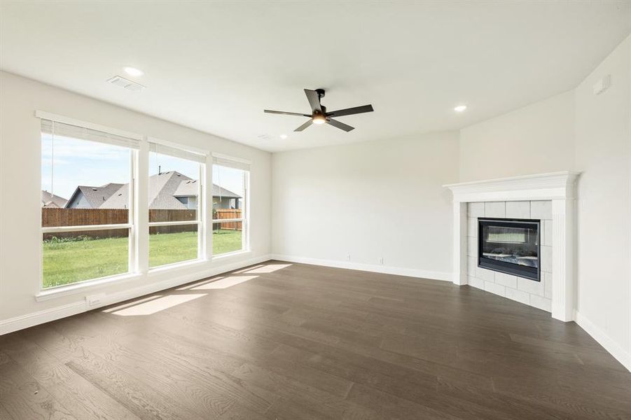 Spacious, unfurnished interior of a new home in Homestead at Daniel Farms Phase 2, DeSoto (Image 20). Spacious, unfurnished interior of a new home in Homestead at Daniel Farms Phase 2, DeSoto (Image 20).