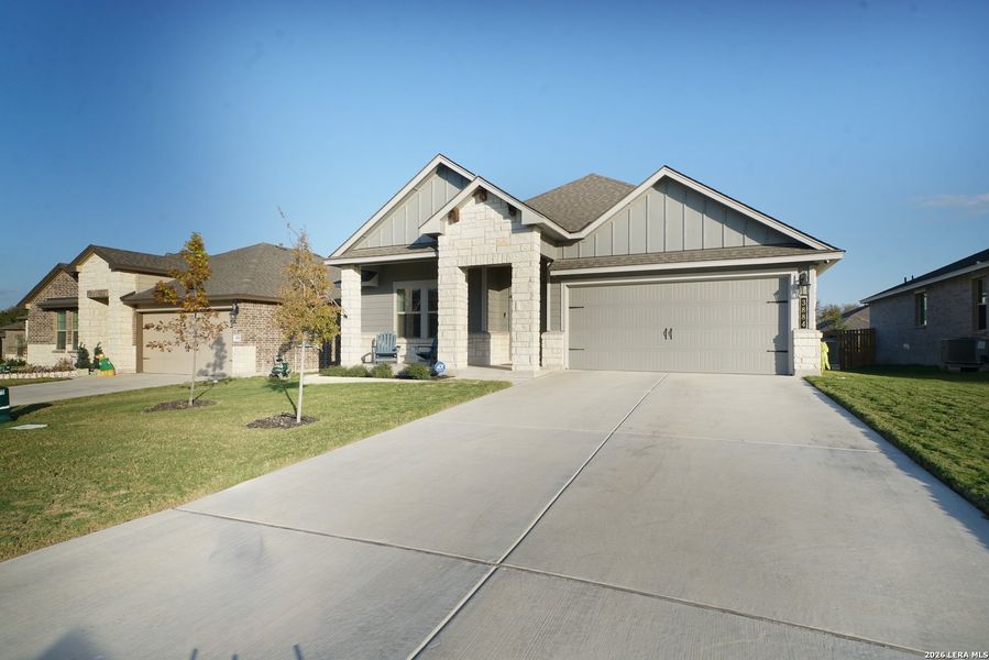 Front exterior of a new home in , Belton, TX, highlighting curb appeal (Image 22).