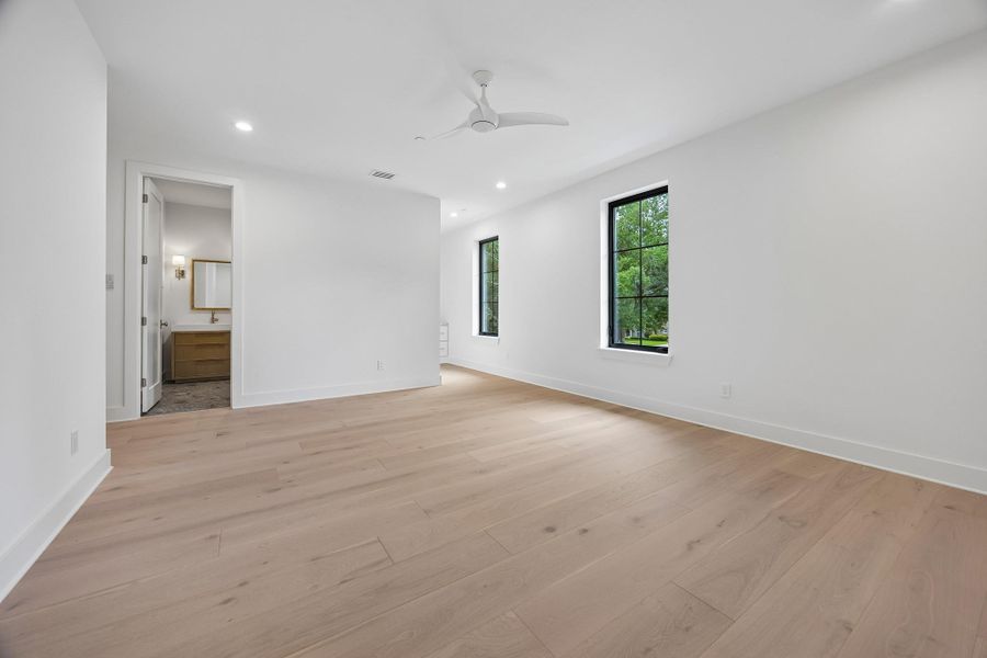 Spacious, unfurnished interior of a new home in , Houston (Image 23). Spacious, unfurnished interior of a new home in , Houston (Image 23).