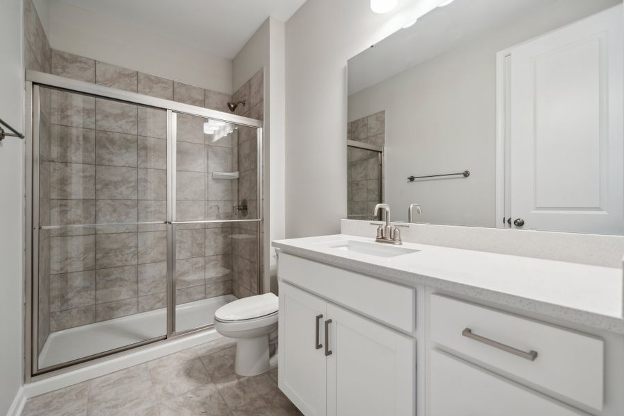 Representative furnished interior of a home built from the Cotswold Signature by Taylor Morrison in The Coves on Lake Wylie, Charlotte (Image 8).