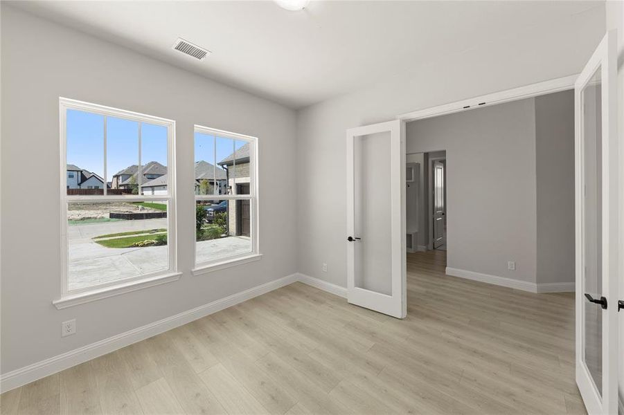 Spacious, unfurnished interior of a new home in , Rockwall (Image 26).