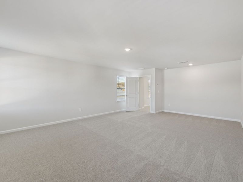 Spacious, unfurnished interior of a new home in River Pointe, Monroe (Image 14). Spacious, unfurnished interior of a new home in River Pointe, Monroe (Image 14).