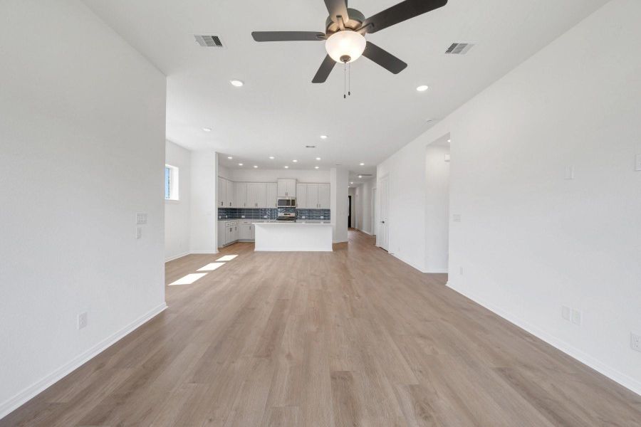 Spacious, unfurnished interior of a new home in Escondido - Terrace Collection, Magnolia (Image 22).