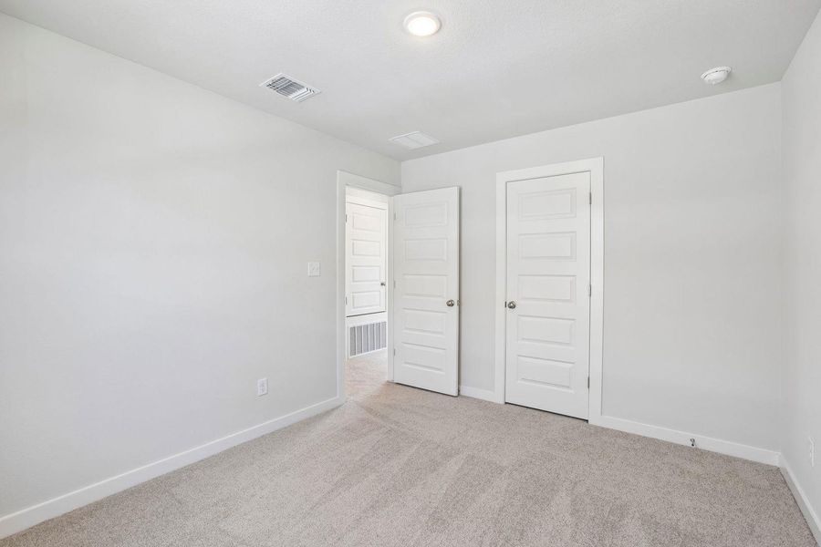 Spacious, unfurnished interior of a new home in Avery Centre, Round Rock (Image 15). Spacious, unfurnished interior of a new home in Avery Centre, Round Rock (Image 15).