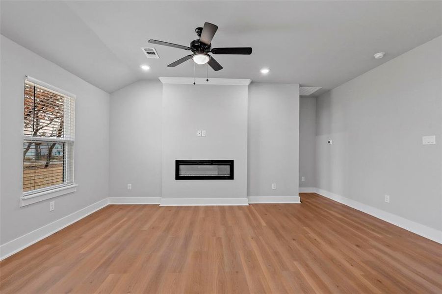 Spacious, unfurnished interior of a new home in , Tolar (Image 27). Spacious, unfurnished interior of a new home in , Tolar (Image 27).