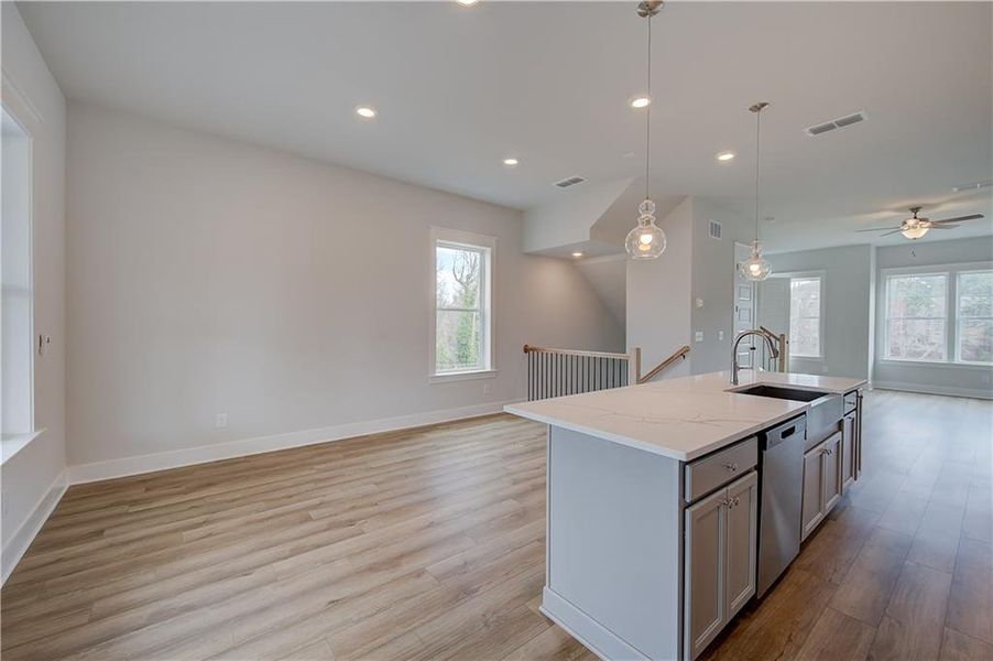 Spacious, unfurnished interior of a new home in Barrett Pointe, Kennesaw (Image 20). Spacious, unfurnished interior of a new home in Barrett Pointe, Kennesaw (Image 20).