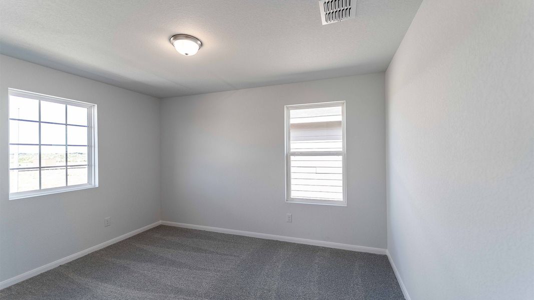 Spacious, unfurnished interior of a new home in Garden Grove, San Antonio (Image 22).