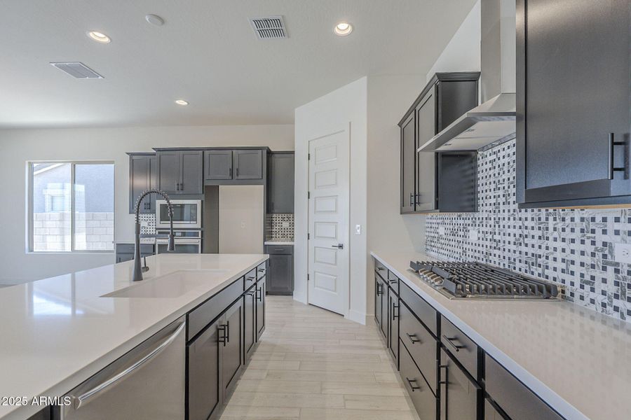 11-web-or-mls-Catalina-11 (1) 11-web-or-mls-Catalina-11 (1)