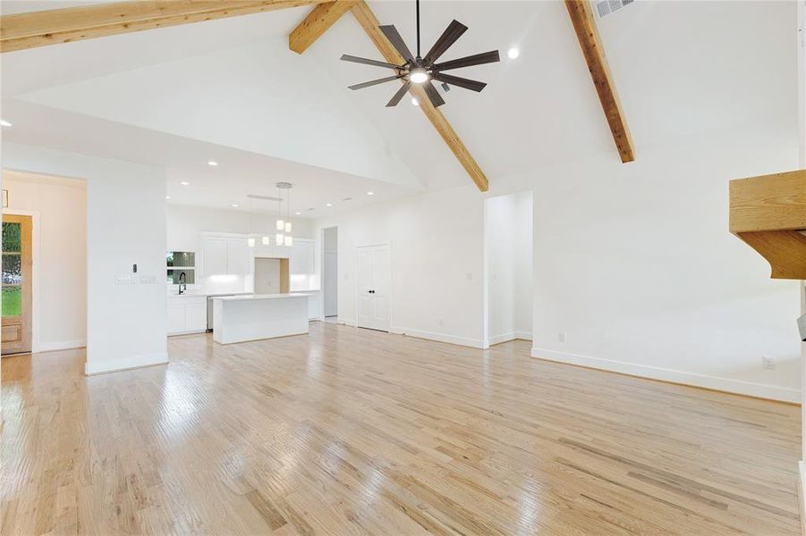 Spacious, unfurnished interior of a new home in , Kennedale (Image 15).