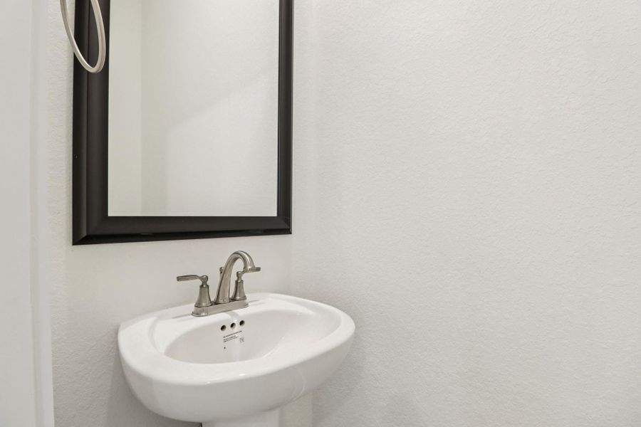Close-up of interior finishes inside a home in Kresston 50's, Montgomery (Image 11).