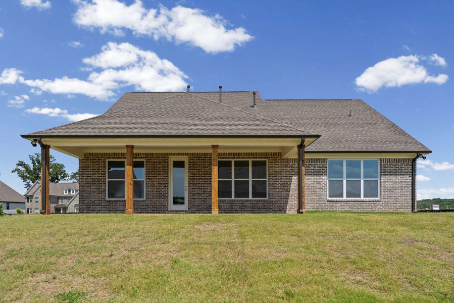 Exterior details and patio area of a home in White Oak, Arlington (Image 4). Exterior details and patio area of a home in White Oak, Arlington (Image 4).
