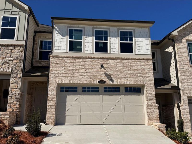 Exterior details and patio area of a home in Leydenview, Mableton (Image 3). Exterior details and patio area of a home in Leydenview, Mableton (Image 3).