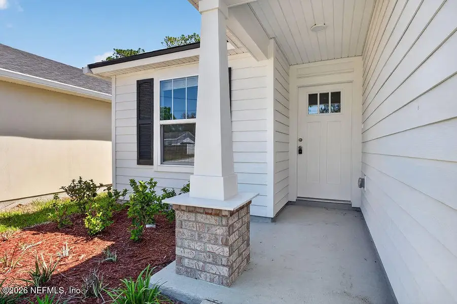 Exterior details and patio area of a home in , Jacksonville (Image 3).