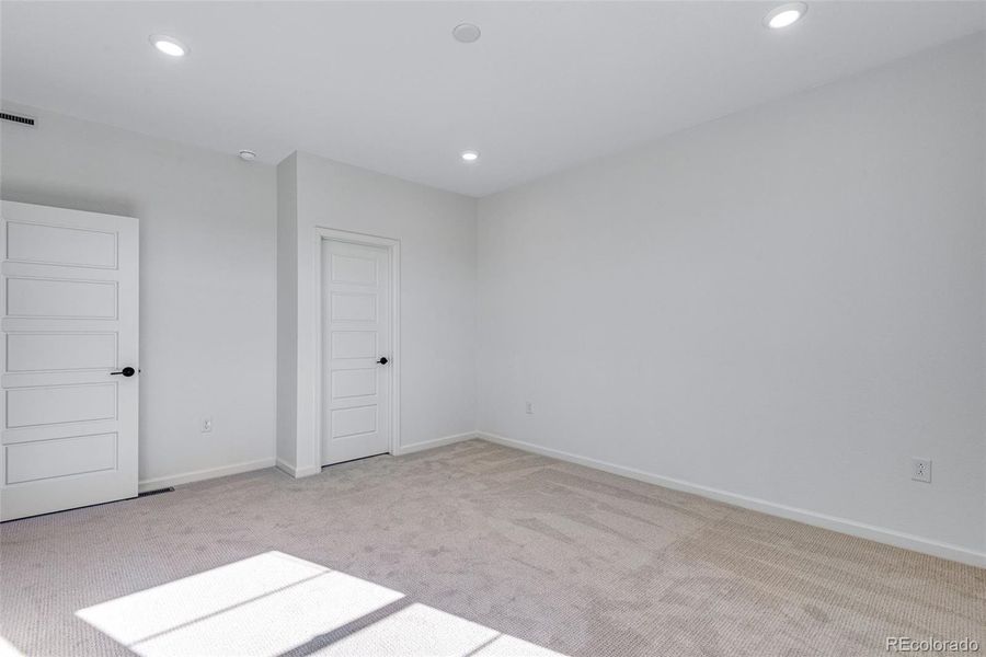 Spacious, unfurnished interior of a new home in , Arvada (Image 23).