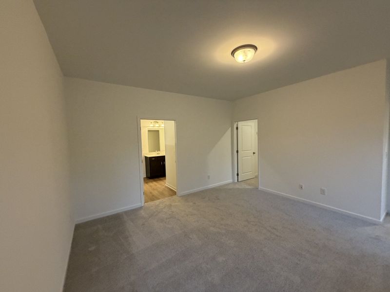 Spacious, unfurnished interior of a new home in Marlin Pointe, White House (Image 15). Spacious, unfurnished interior of a new home in Marlin Pointe, White House (Image 15).