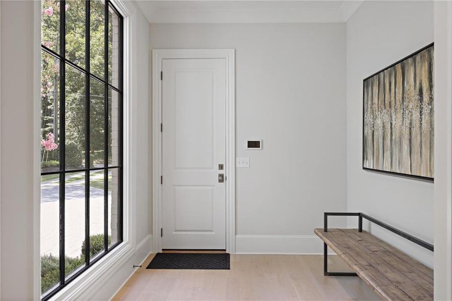 Spacious, unfurnished interior of a new home in , Atlanta (Image 18).