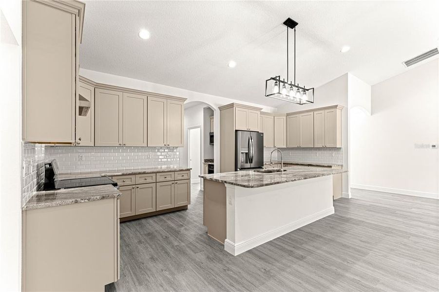 Furnished interior view inside a new home in , Dunnellon (Image 14).