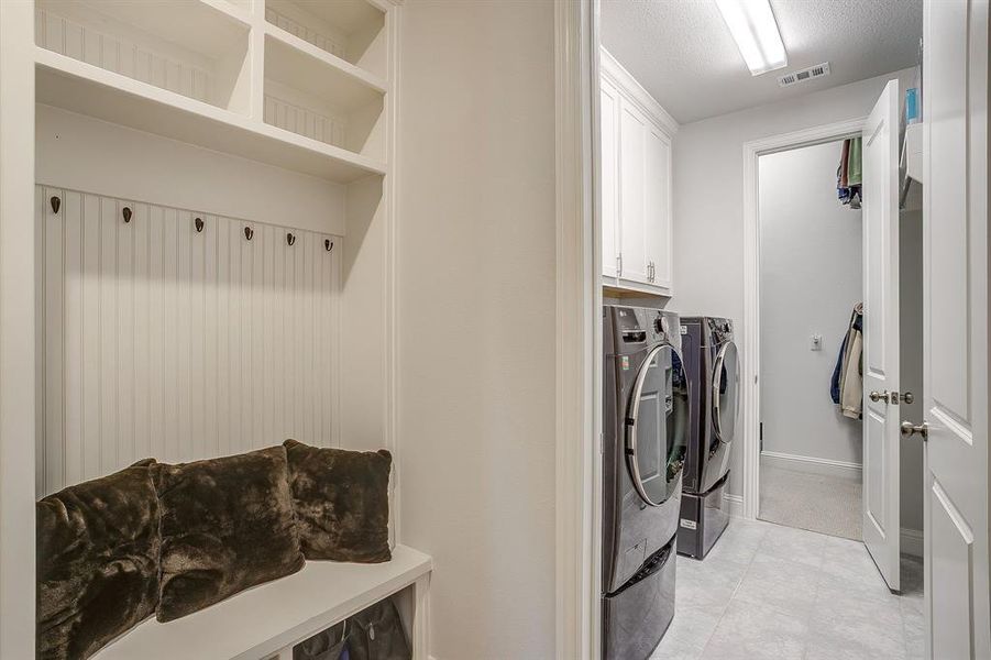 Furnished interior view inside a new home in M3 Ranch 60s, Mansfield (Image 33).