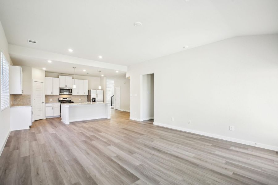 Photo is not of the actual home but is an inspirational photo of builder’s model home and may depict options, furnishings, and/or decorator features that are not included. Photo is not of the actual home but is an inspirational photo of builder’s model home and may depict options, furnishings, and/or decorator features that are not included.