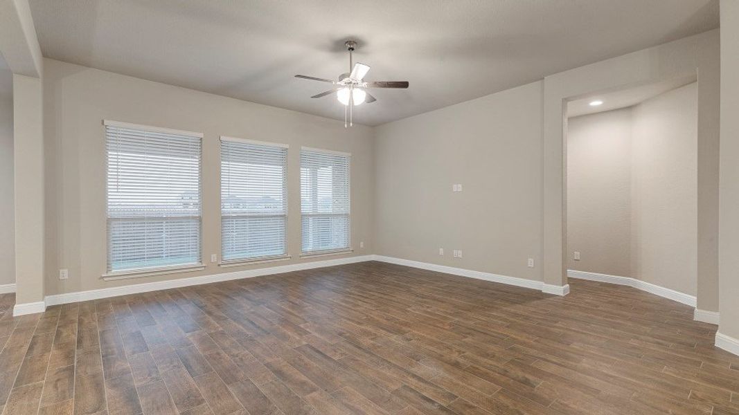 Representative unfurnished interior of a home built from the Guadalupe by D.R. Horton in Eden Ranch, Arlington (Image 24).