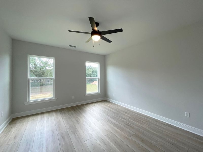 Spacious, unfurnished interior of a new home in Eagle Pointe, Pensacola (Image 8). Spacious, unfurnished interior of a new home in Eagle Pointe, Pensacola (Image 8).