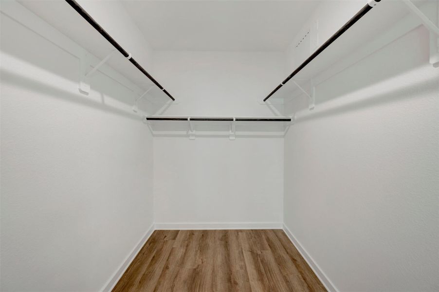 Spacious, unfurnished interior of a new home in Sorella, Tomball (Image 20).