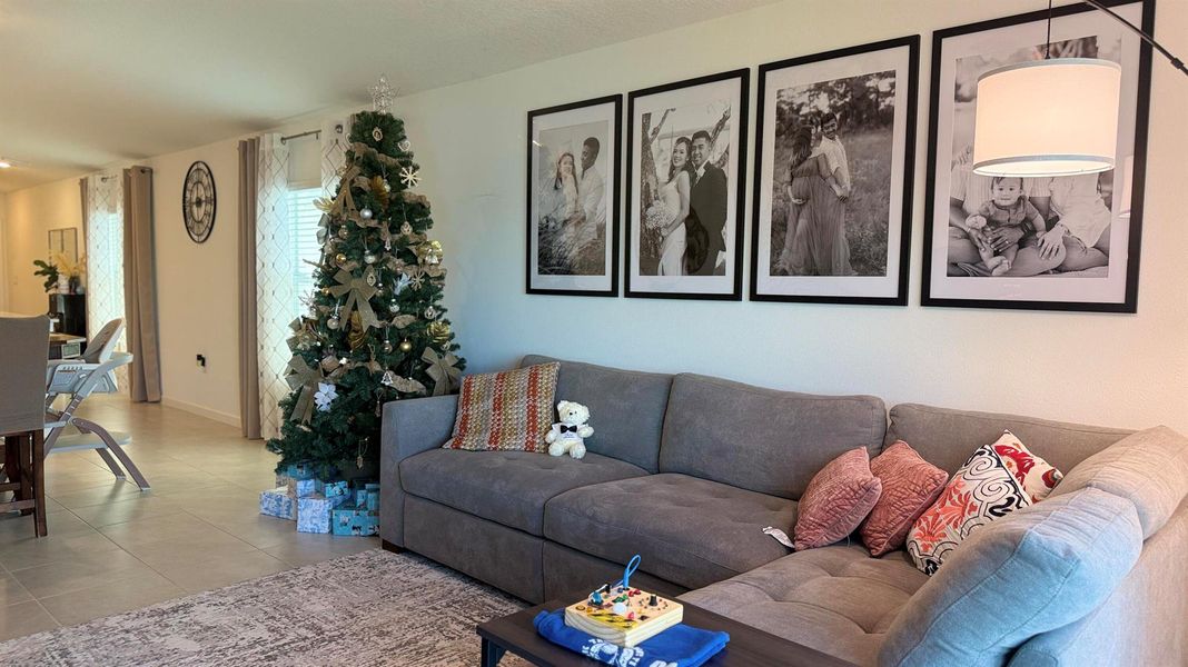 Furnished interior view inside a new home in , Palm Bay (Image 25). Furnished interior view inside a new home in , Palm Bay (Image 25).