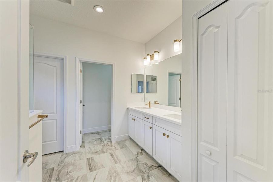 Furnished interior view inside a new home in , Sarasota (Image 9).