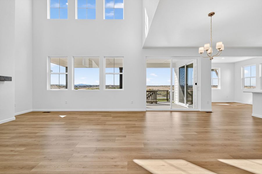 Spacious, unfurnished interior of a new home in Macanta, Castle Rock (Image 11).
