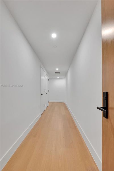Spacious, unfurnished interior of a new home in , Bay Harbor Islands (Image 23).
