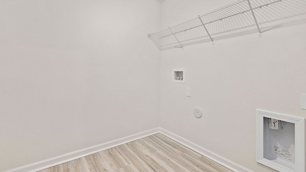 Spacious, unfurnished interior of a new home in Cline Village, Conover (Image 27).