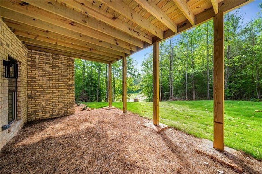 Exterior details and patio area of a home in , Jefferson (Image 3).
