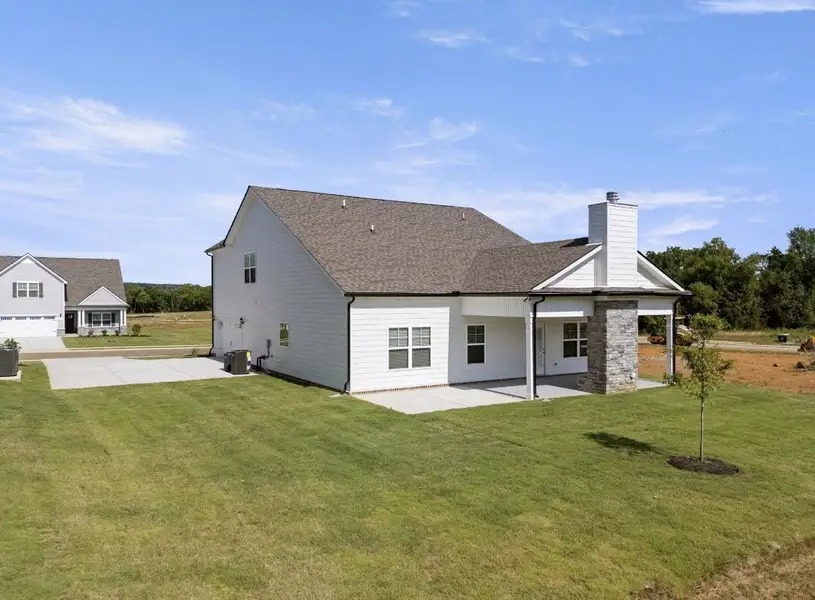 Exterior details and patio area of a home in Brewer Point, Murfreesboro (Image 3).