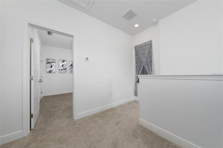 Spacious, unfurnished interior of a new home in , Minneola (Image 21).