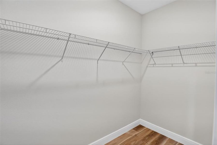 Spacious, unfurnished interior of a new home in , Ocala (Image 24).