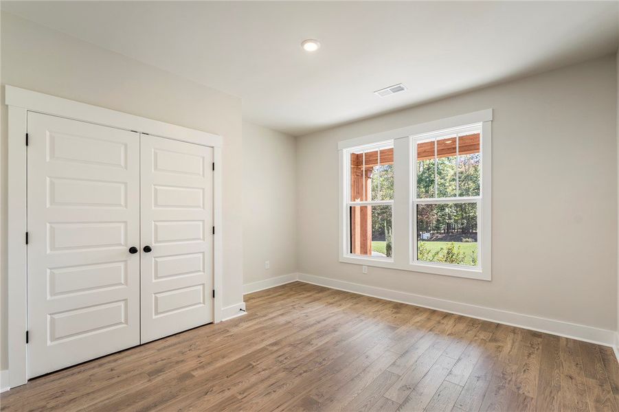 Spacious, unfurnished interior of a new home in Anderson County Homes, Belton (Image 18).