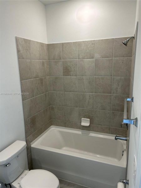 Furnished interior view inside a new home in , Lehigh Acres (Image 5).