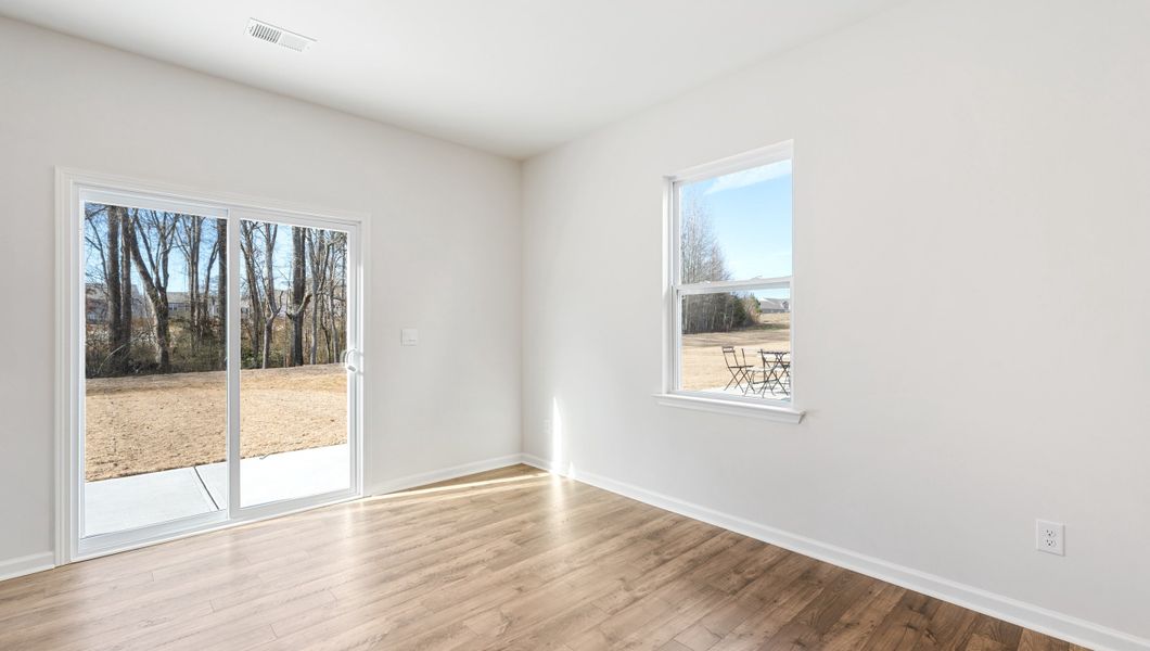 Representative unfurnished interior of a home built from the Wilmington by D.R. Horton in Forest Brook, Easley (Image 21).