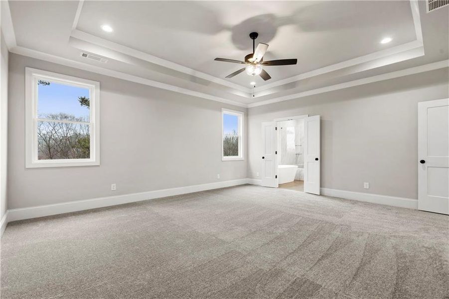Spacious, unfurnished interior of a new home in , Marietta (Image 37).