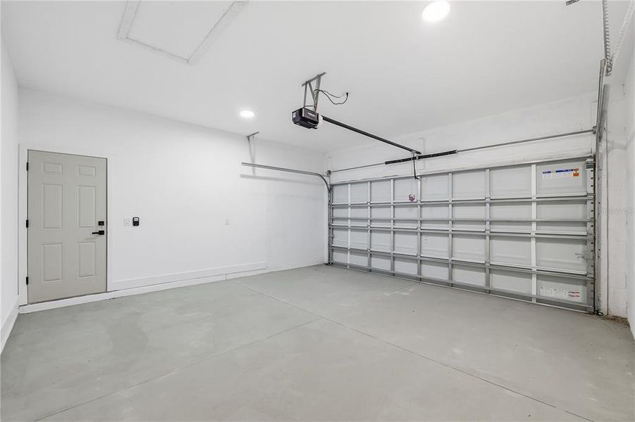 Spacious, unfurnished interior of a new home in , St. Petersburg (Image 23). Spacious, unfurnished interior of a new home in , St. Petersburg (Image 23).