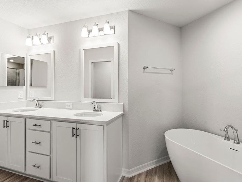 Your suite is complete with a luxurious en-suite bath - Danyella bungalow by Highland Homes