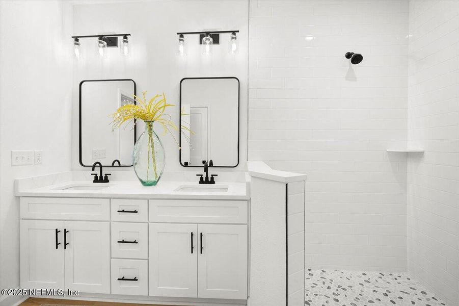 Close-up of interior finishes inside a home in , Keystone Heights (Image 19).