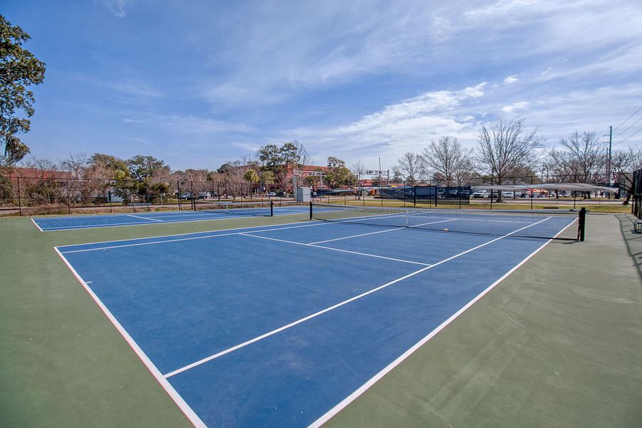 Community amenities in , North Charleston (Image 38).