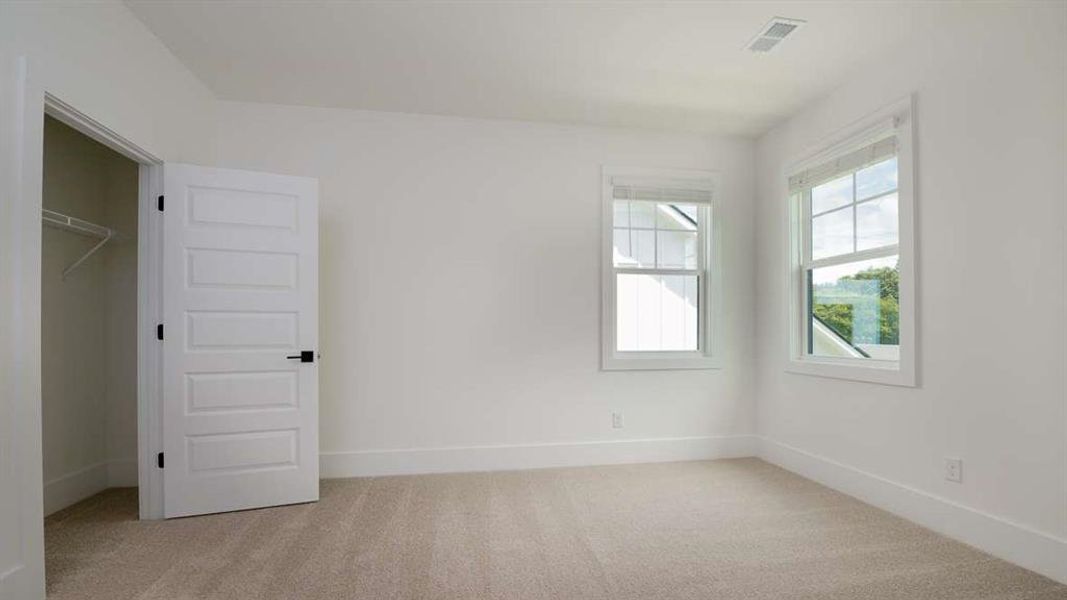 Spacious, unfurnished interior of a new home in The Village at Sandy Plains, Marietta (Image 10).